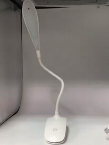 reading light clip on bed 